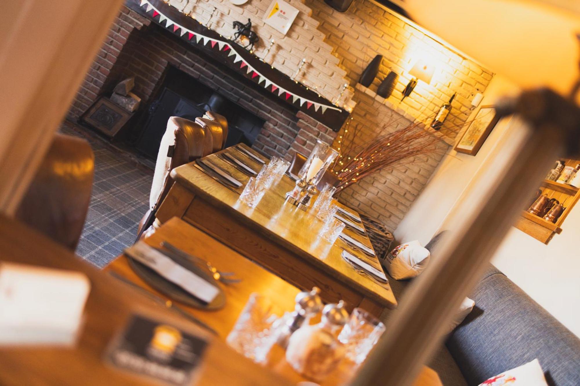 The Fairfax Arms Hotell Gilling East Exteriör bild